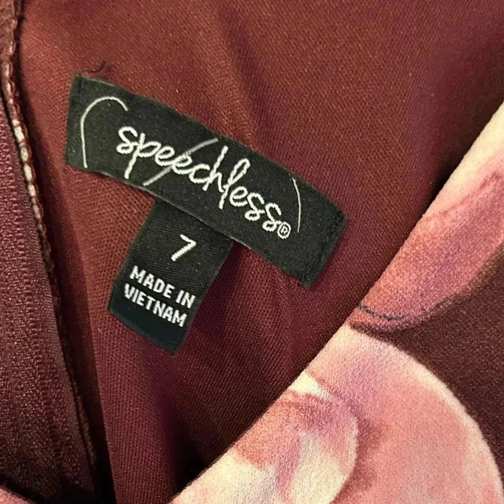 SPEECHLESS DRESS - Picture 4 of 5